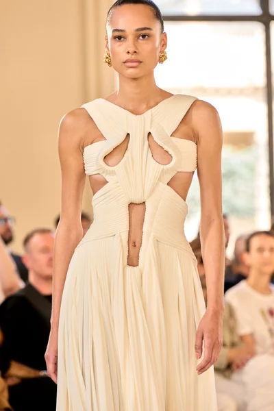 Look 19